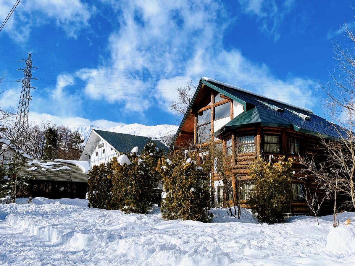 Hakuba Pension & Log Hotel Meteor Exterior photo