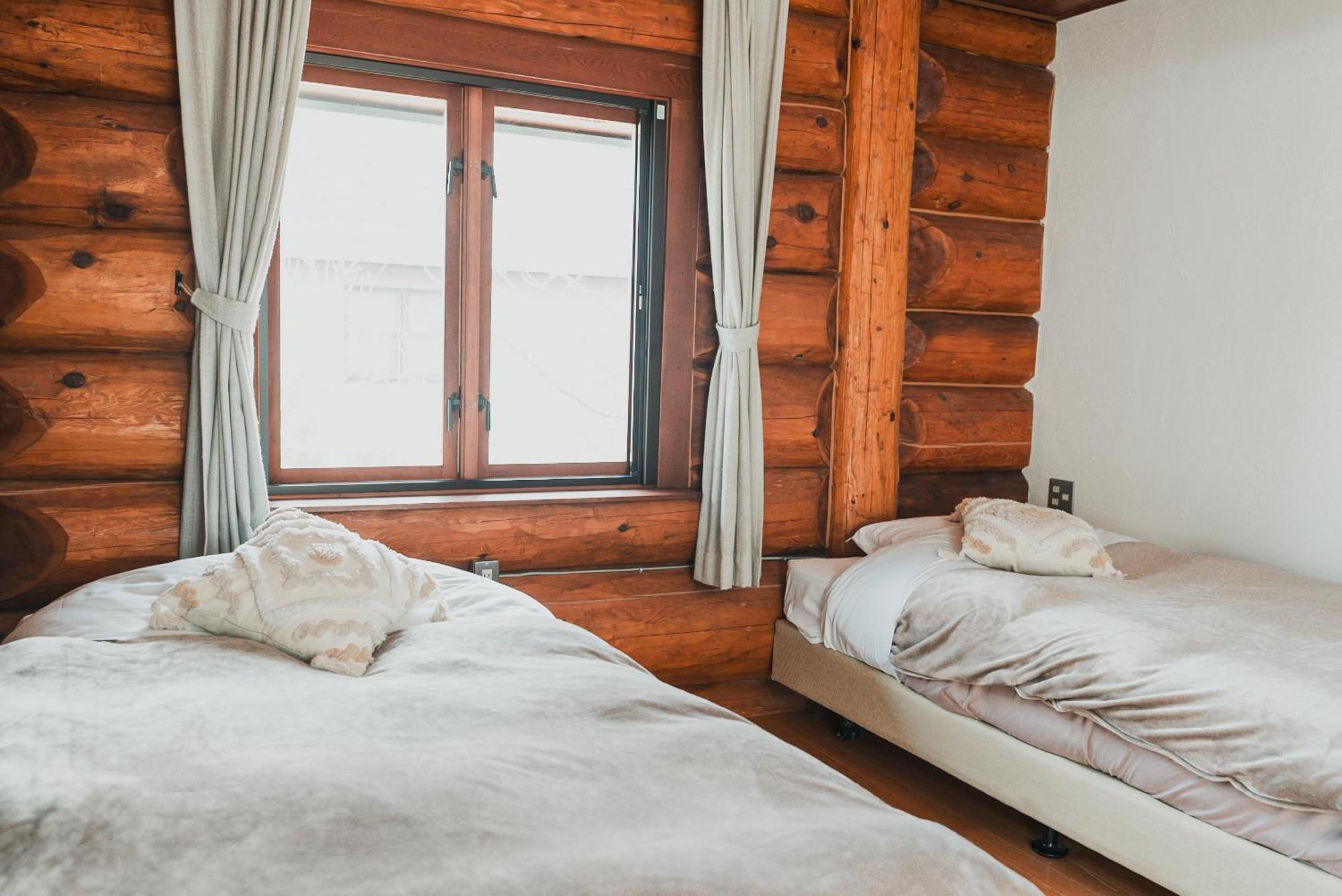 Hakuba Pension & Log Hotel Meteor Exterior photo