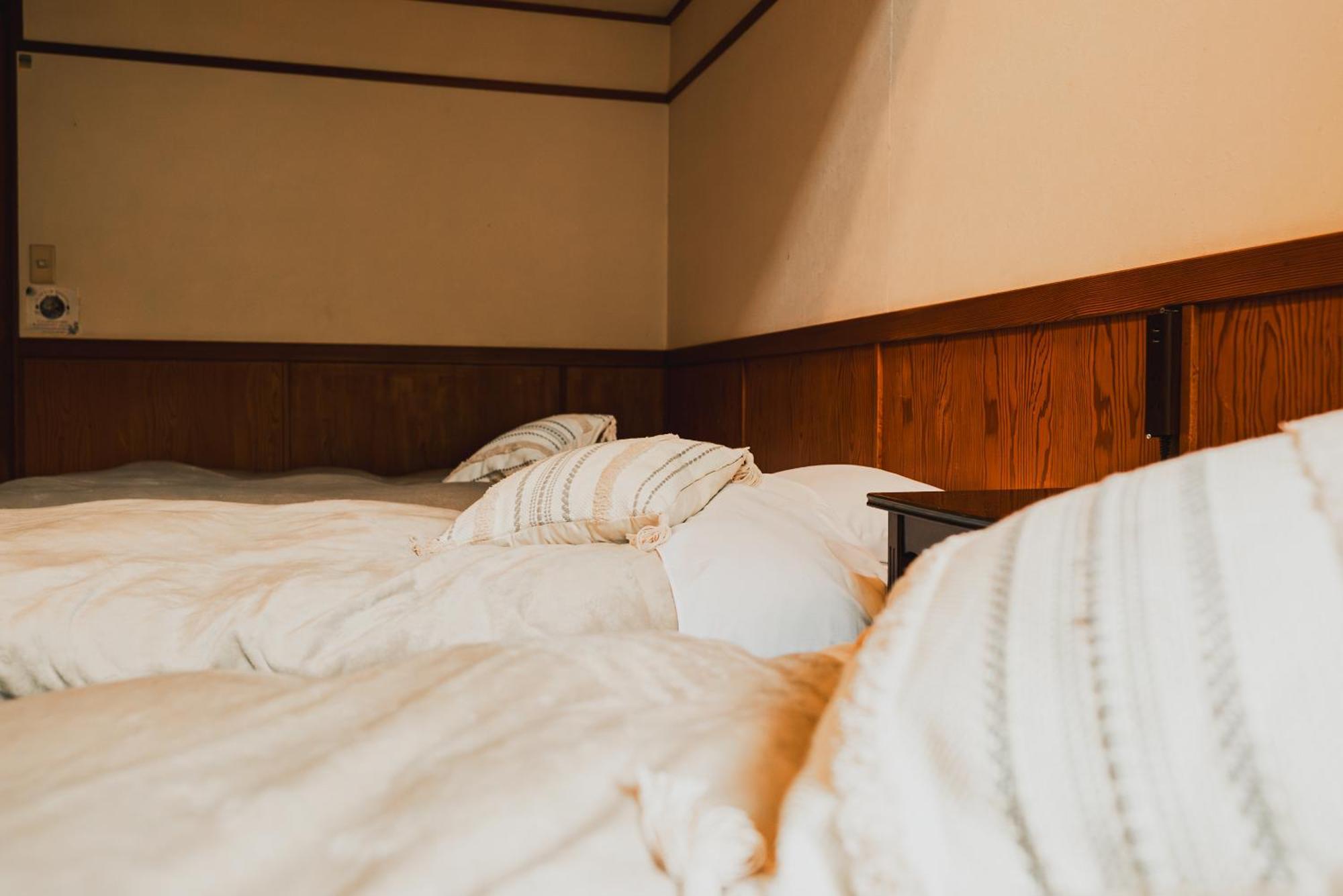 Hakuba Pension & Log Hotel Meteor Exterior photo
